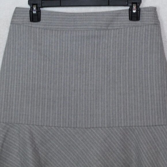 Banana Republic gray pinstripe wool trumpet hem skirt - Picture 2 of 11